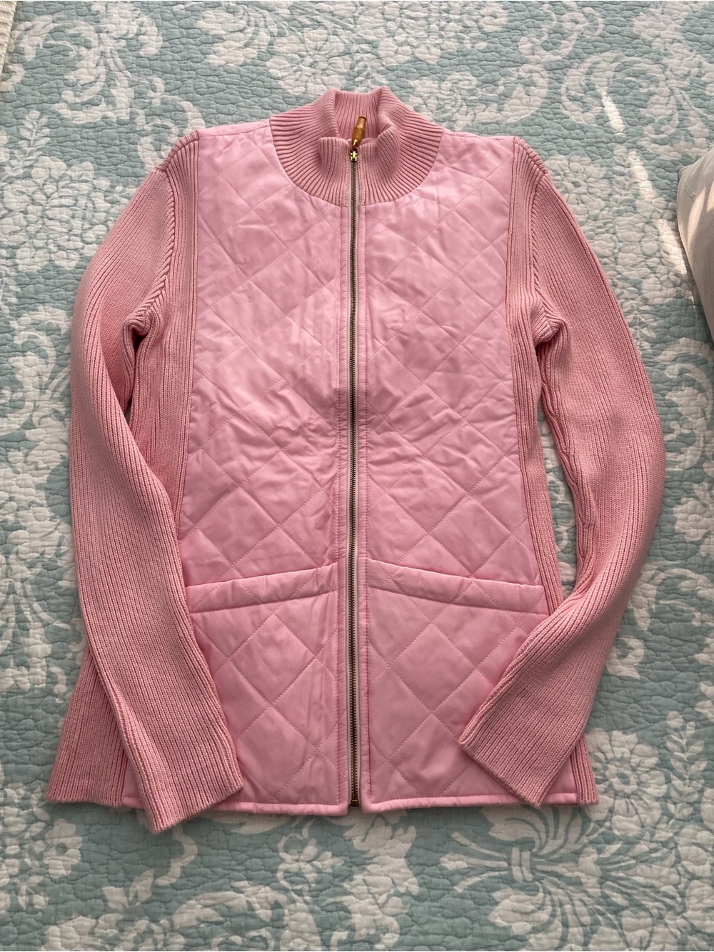 J McLaughlin Light Pink Quilted Zip-Front Jacket with knit sleeves size M